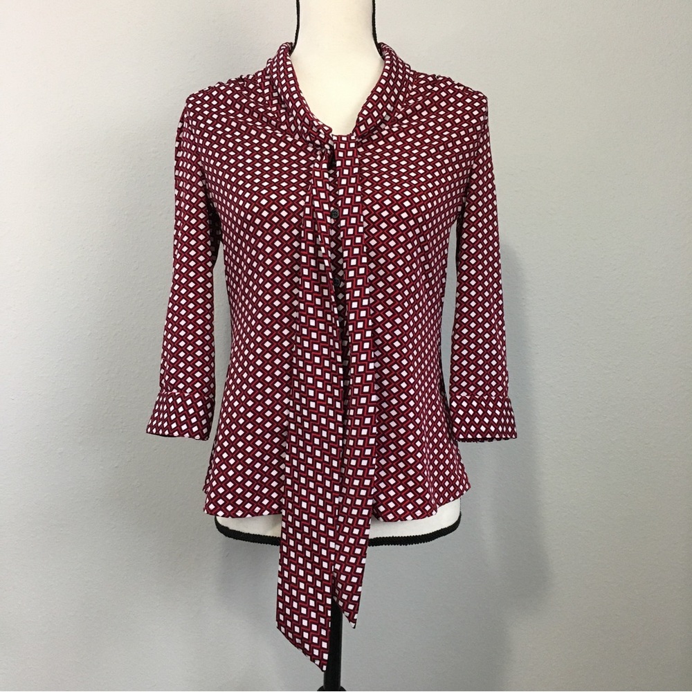 Banana Republic Factory XS geometric blouse